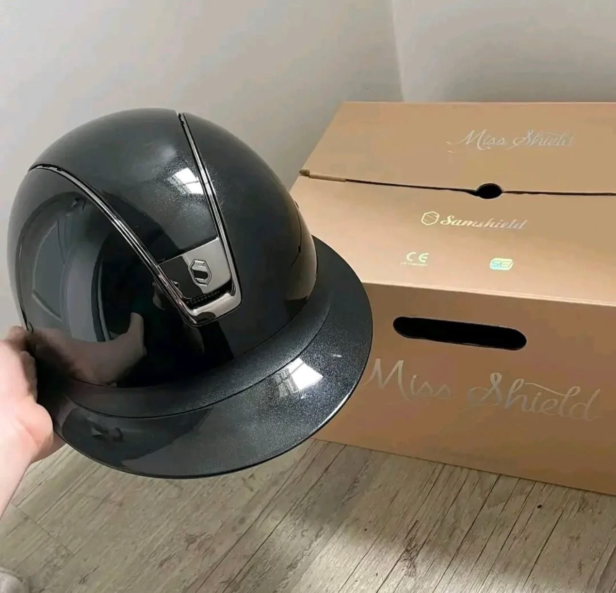 Taille M pour la coque 57 pour la mousse